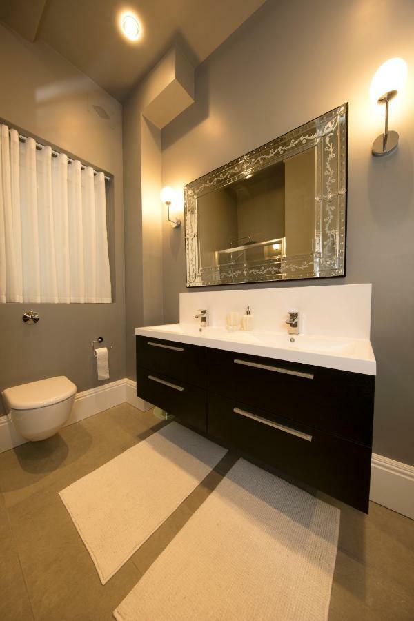 Merchant Street Apartment *